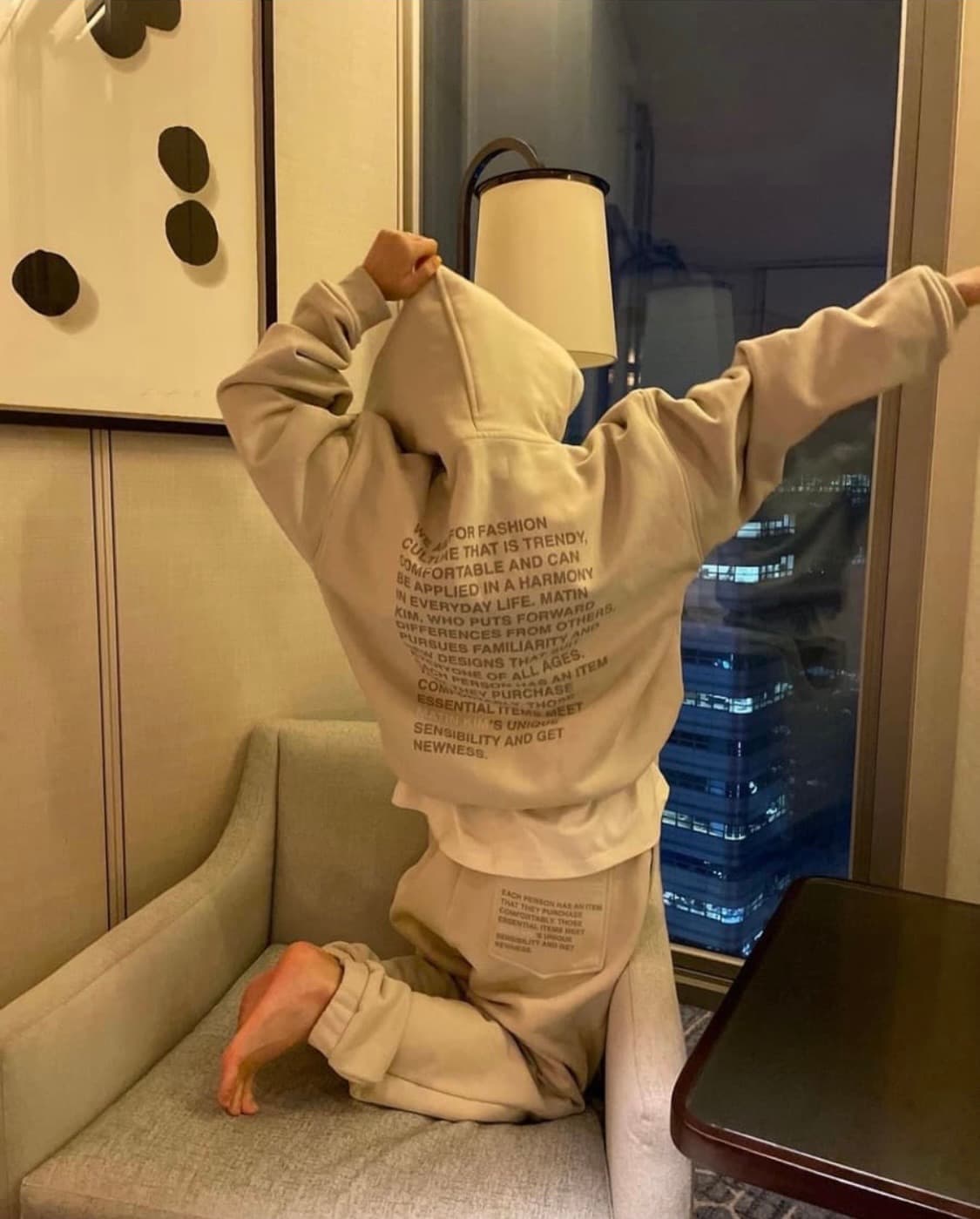 마뗑킴 레터링 프린트 박스 후드 조거 팬츠 세트 상품이미지1