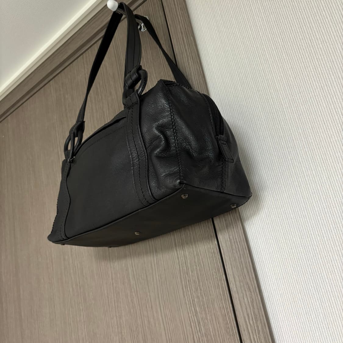 이세이미야케 레더 토트백 상품이미지3