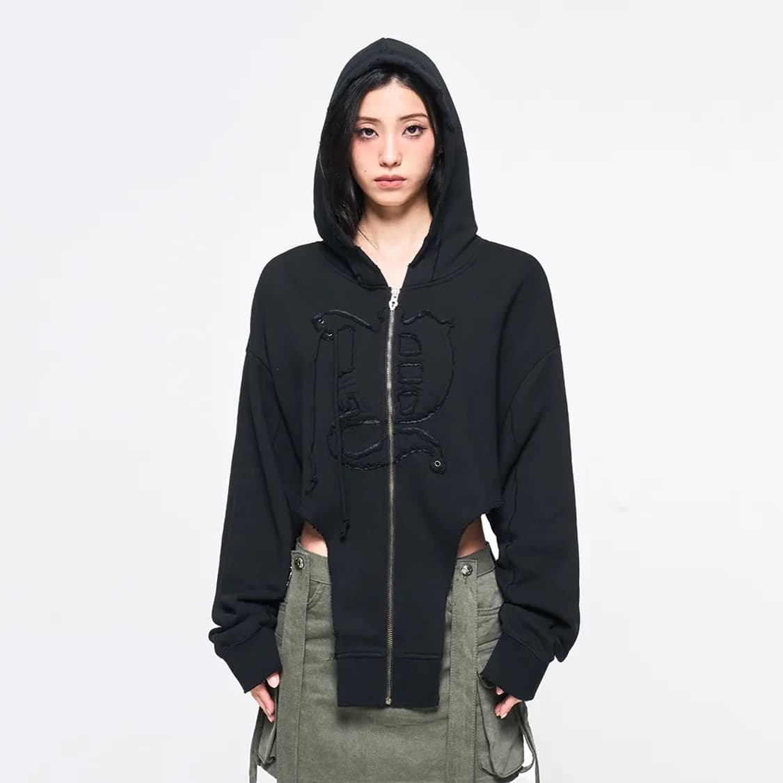 와이이이엘 yeel 백 타이 집업 블랙 상품이미지1