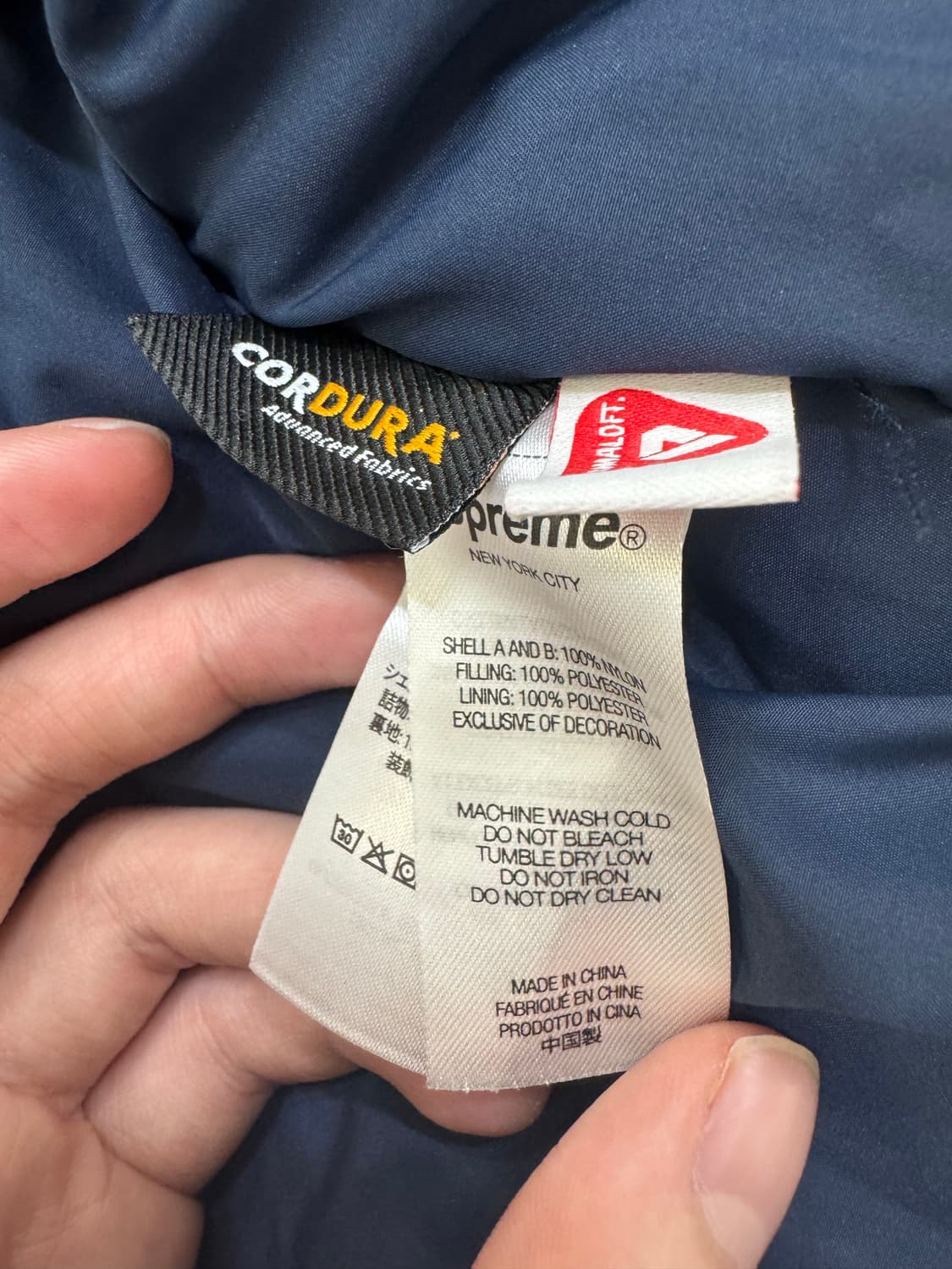 슈프림 스트라이프 퍼퍼 자켓 네이비 - 23SS 상품이미지4