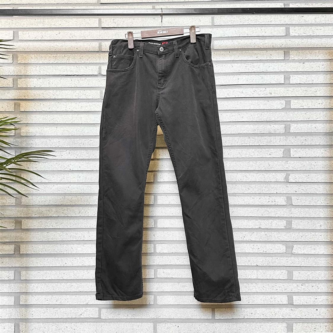 디키즈 워크 카펜터 팬츠 레귤러 핏 디테일 차콜 상품이미지2