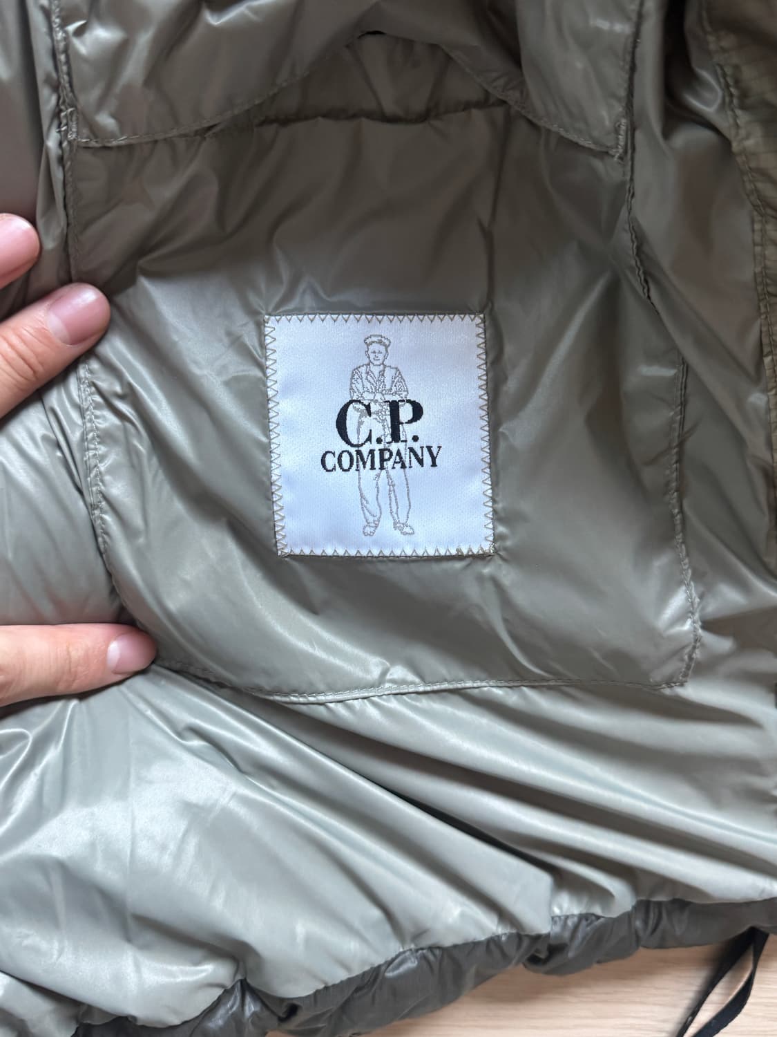 [M] C.P. 컴퍼니 디디쉘 D.D. 쉘 후드 다운 자켓 펀가이그레이 상품이미지6