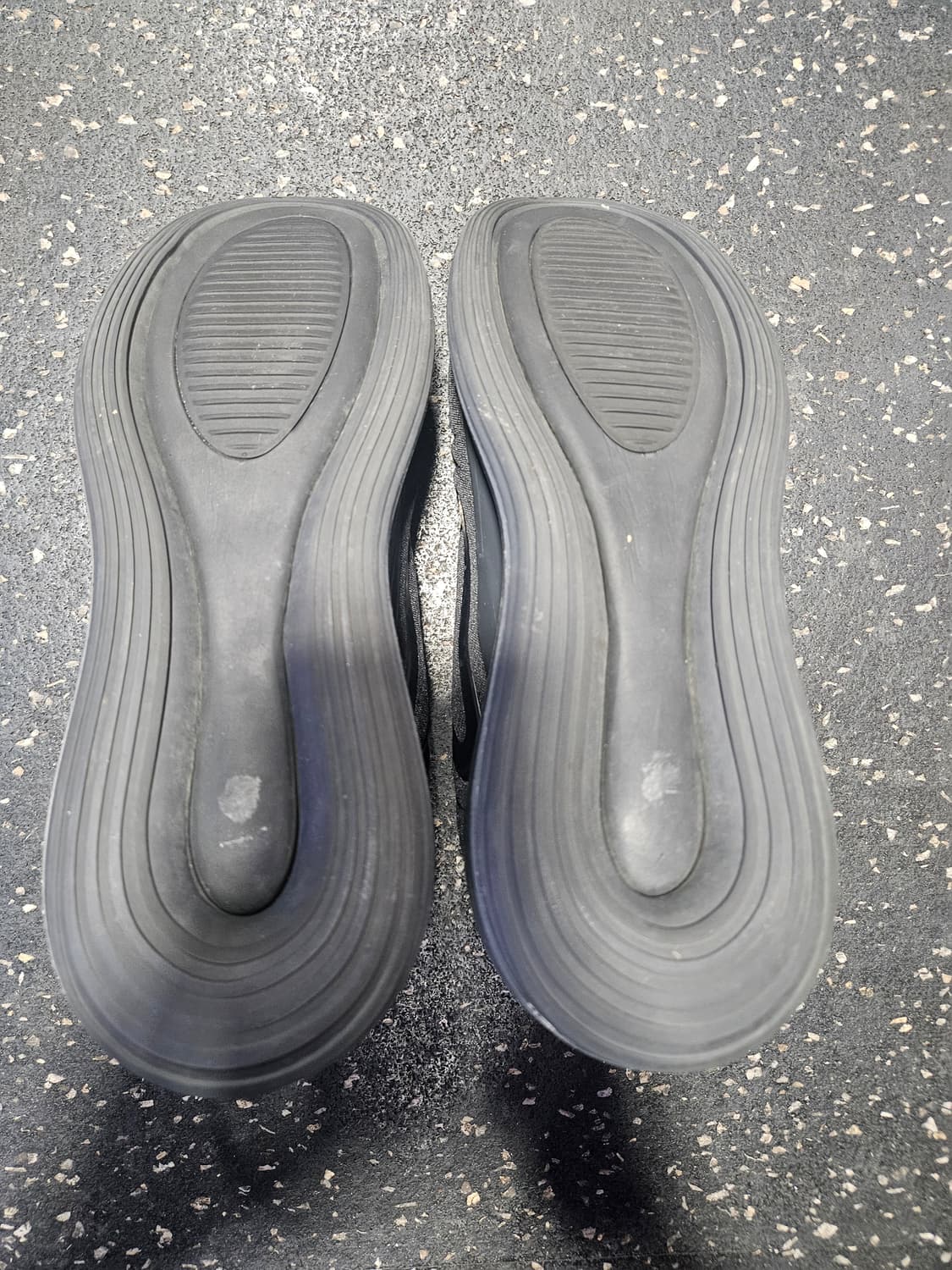 (W) 나이키 에어맥스 720 블랙 250mm 상품이미지3