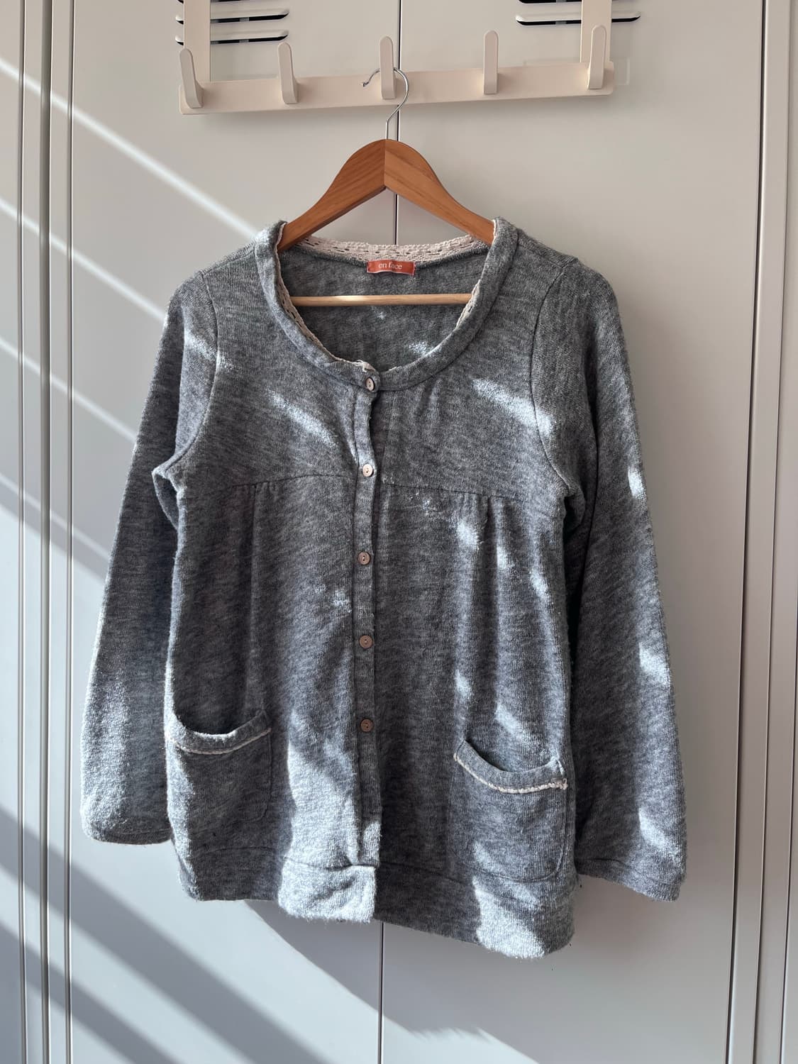 en face 레이스 그레이 셔링 니트 가디건 상품이미지5