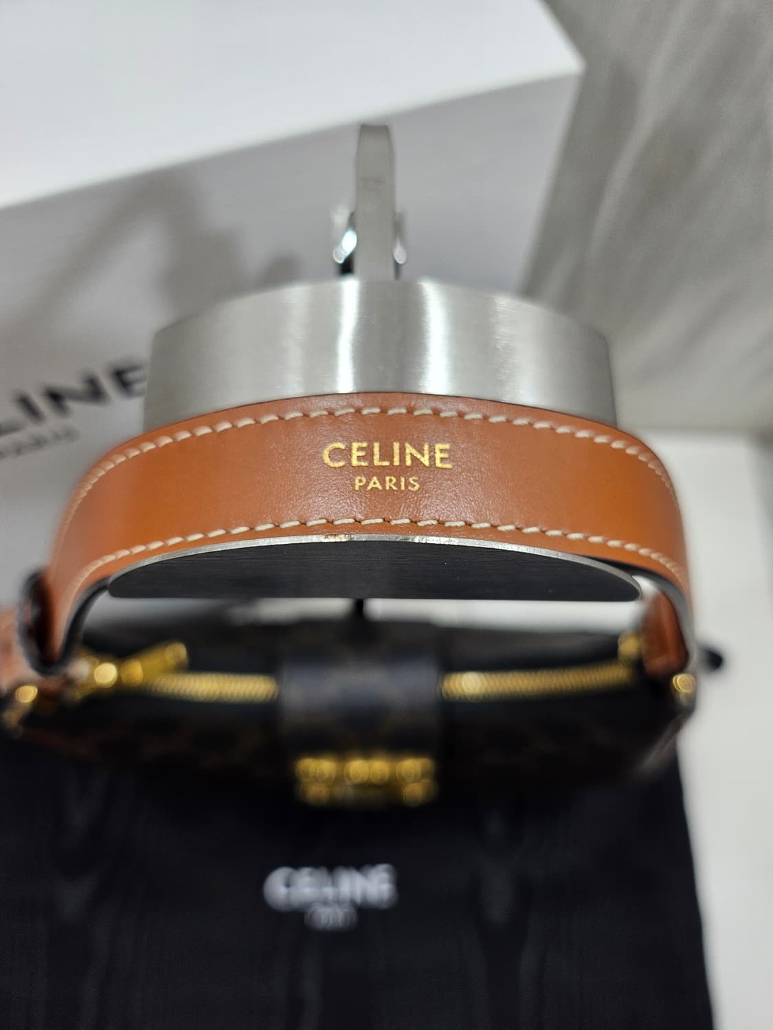 [정품]셀린느 미디엄 트리옹프 아바백 상품이미지2