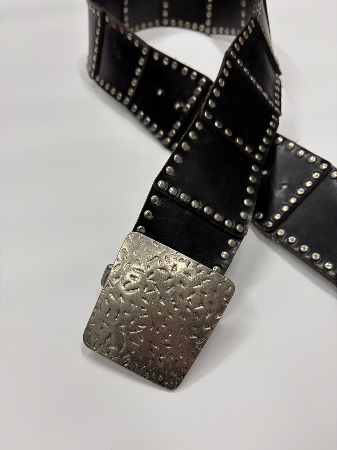 빈티지 스퀘어 스터드 오버버클 레더 벨트 상품이미지4