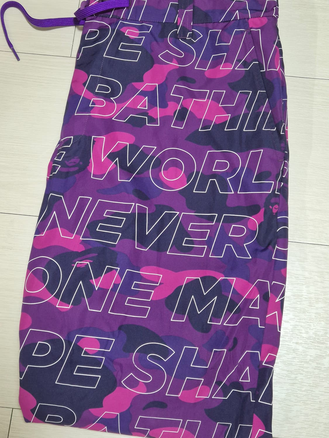 베이프 퍼플 컬러 카모 스웨트팬츠 L 상품이미지1