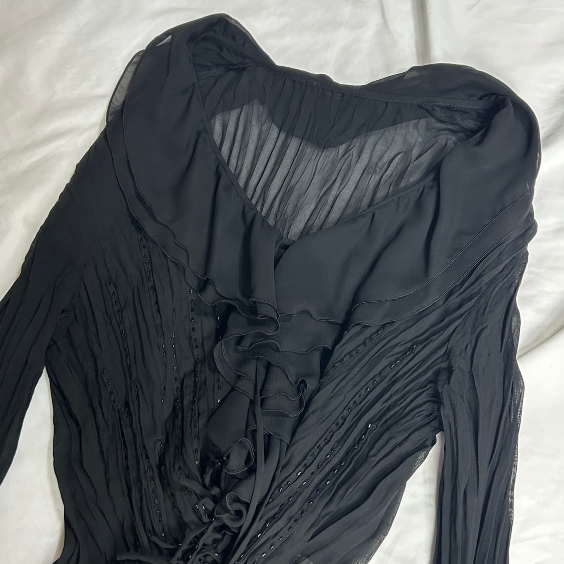 [SPECCHIO] 스피치오 시스루 프릴 플리츠 블라우스 상품이미지3