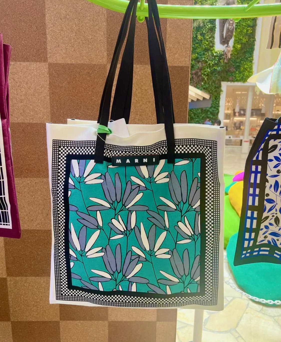 마르니 마켓 플라워 카페 캔버스백 상품이미지2