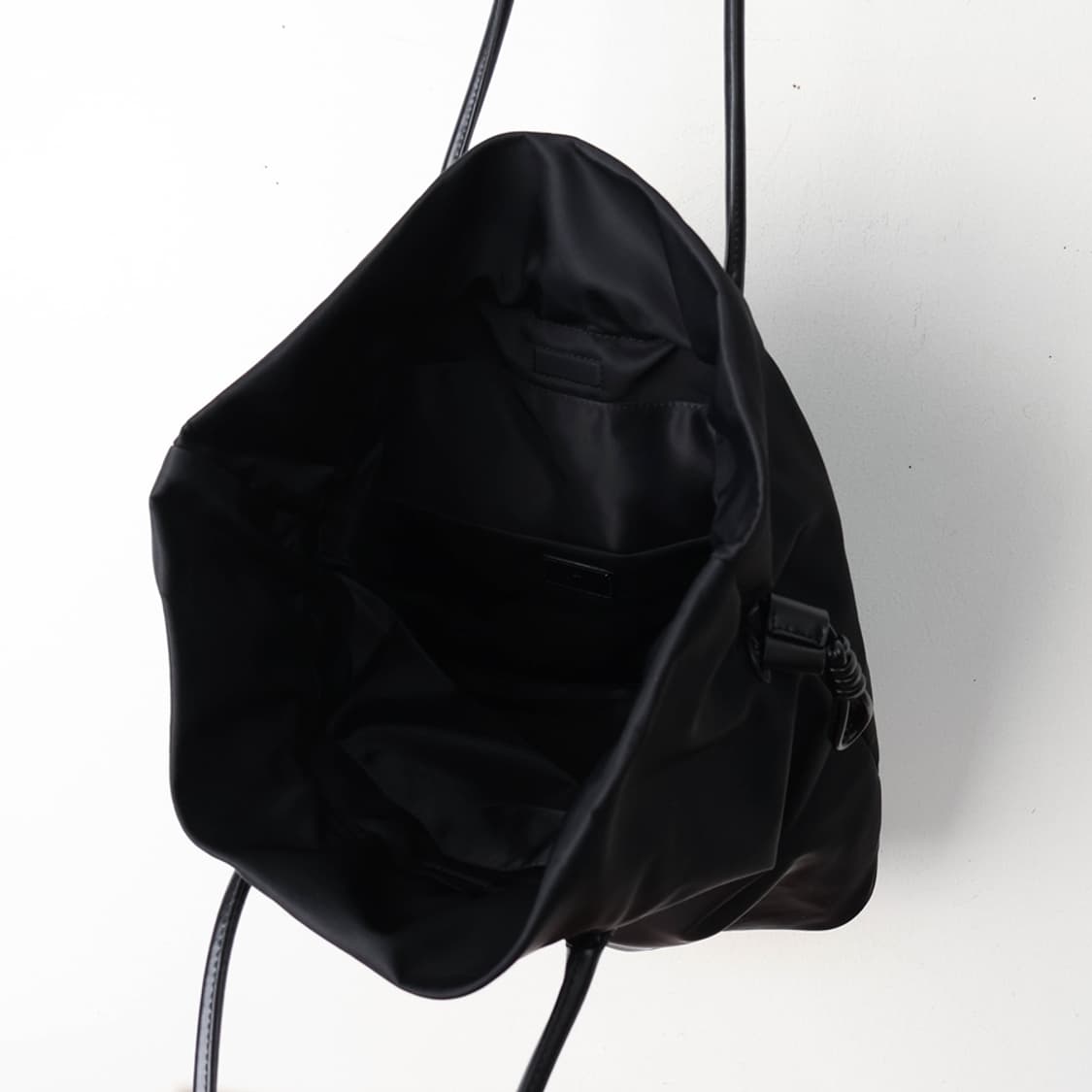 랑방컬렉션 드로우스트링 숄더백 상품이미지6