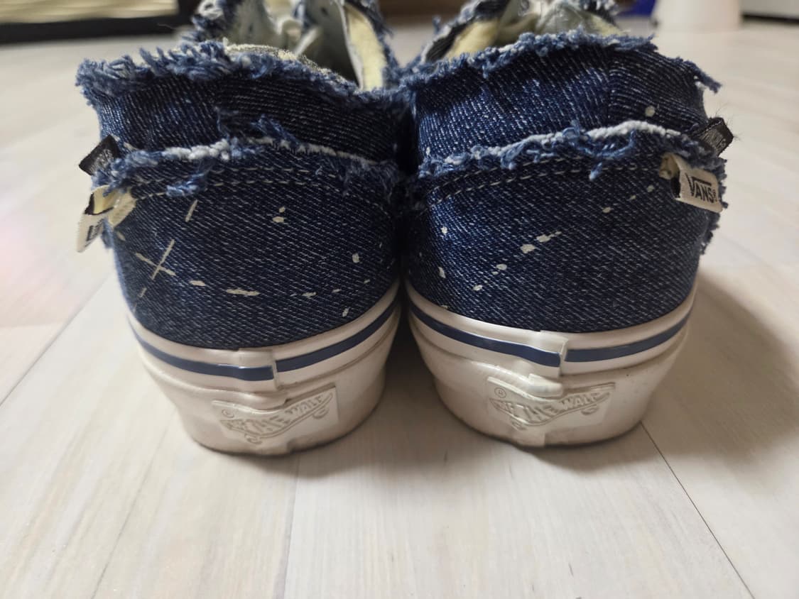 반스 x 인빈시블 프리미엄 올드스쿨 프레이드 데님 마쉬멜로우 275 상품이미지5