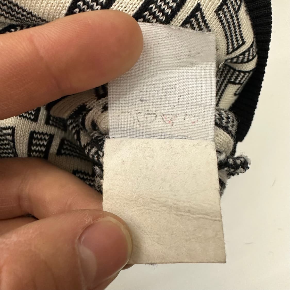 펜디 90’s 모노그램 FF 인타르시아 주카 니트 상품이미지3