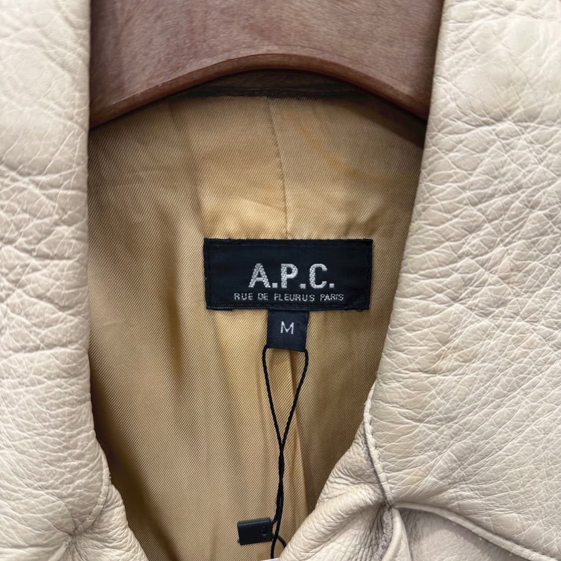 아페쎄 레더 롱 코트 더블 브레스트 와이드 라펠 디테일 레귤러핏 베이지 상품이미지6