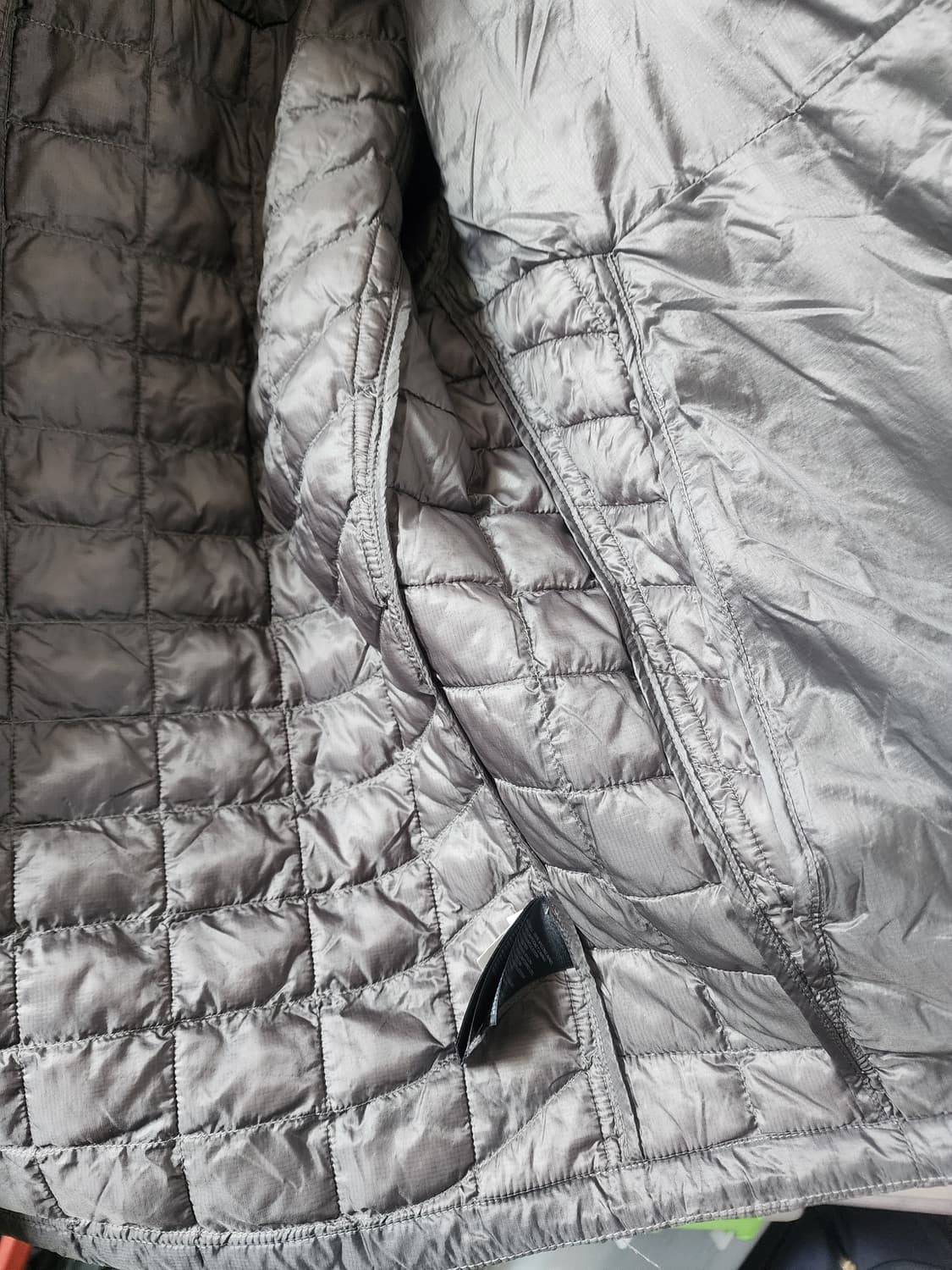 써모볼 노스페이스 남자 M 95 사이즈 경량패딩 상품이미지6