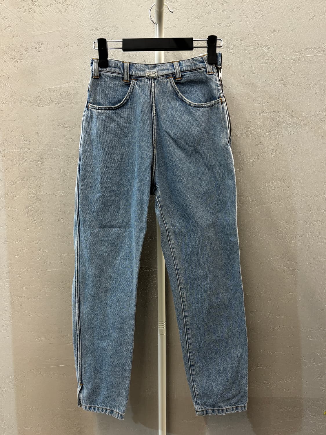 필로소피 디 로렌조 세라피니 하이라이즈 테이퍼드 데님팬츠 S 상품이미지2