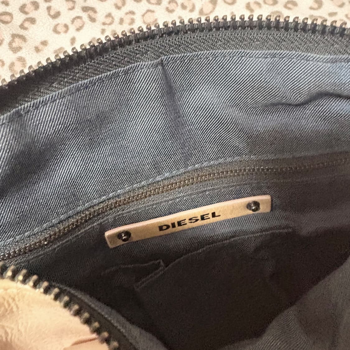 디젤 히메갸루 핑크 스타 지퍼 아카이브 한정 크로스백 도트백 상품이미지7