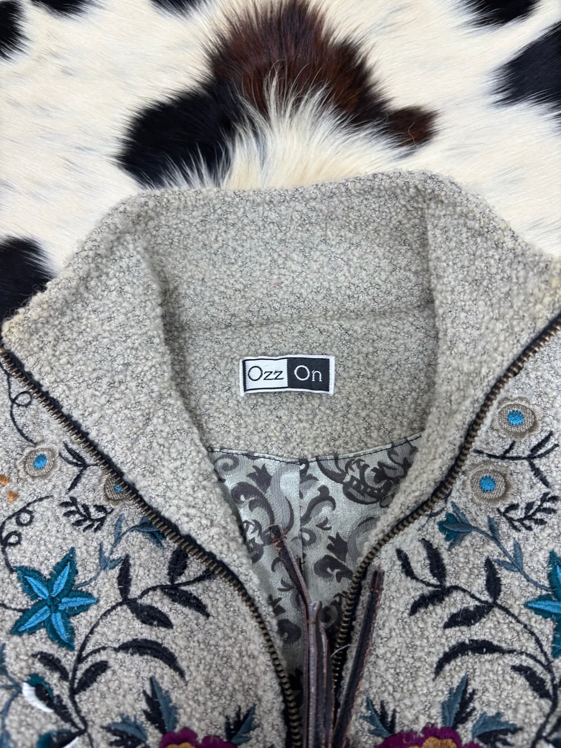 [OZZ ON] Flowers embroidery Wool 2-way Z 상품이미지7