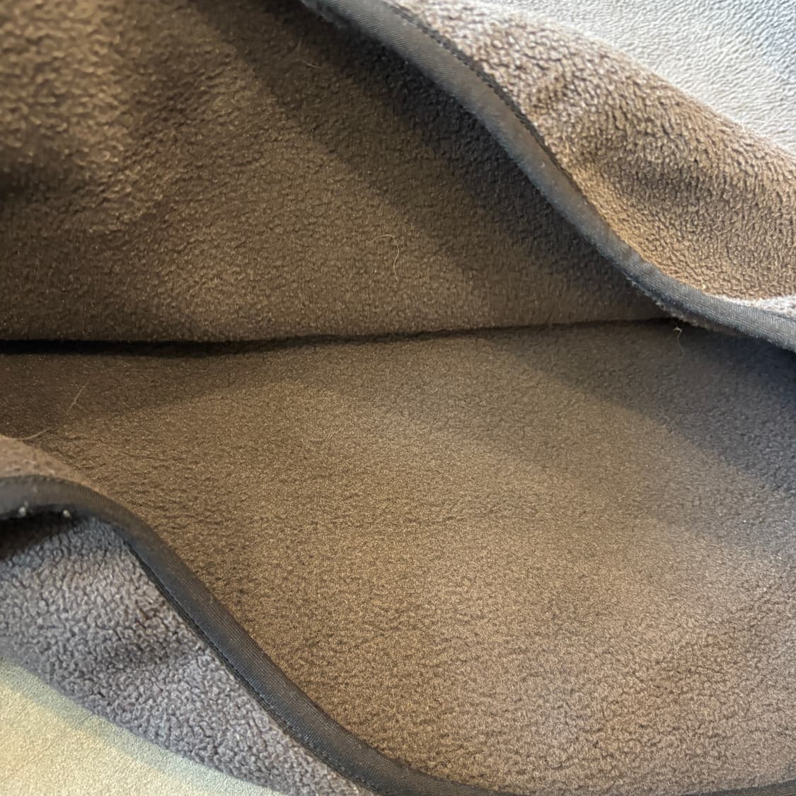 파타고니아 신칠라 다크 그레이 스냅티  상품이미지7