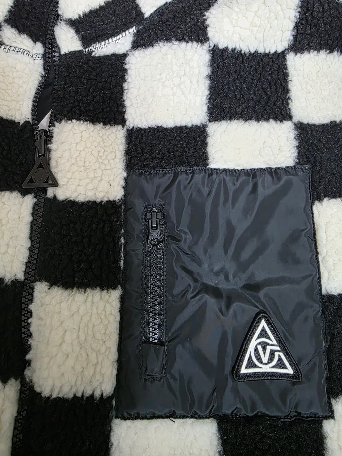 반스 체커보드 리버시블 후리스 자켓 상품이미지2