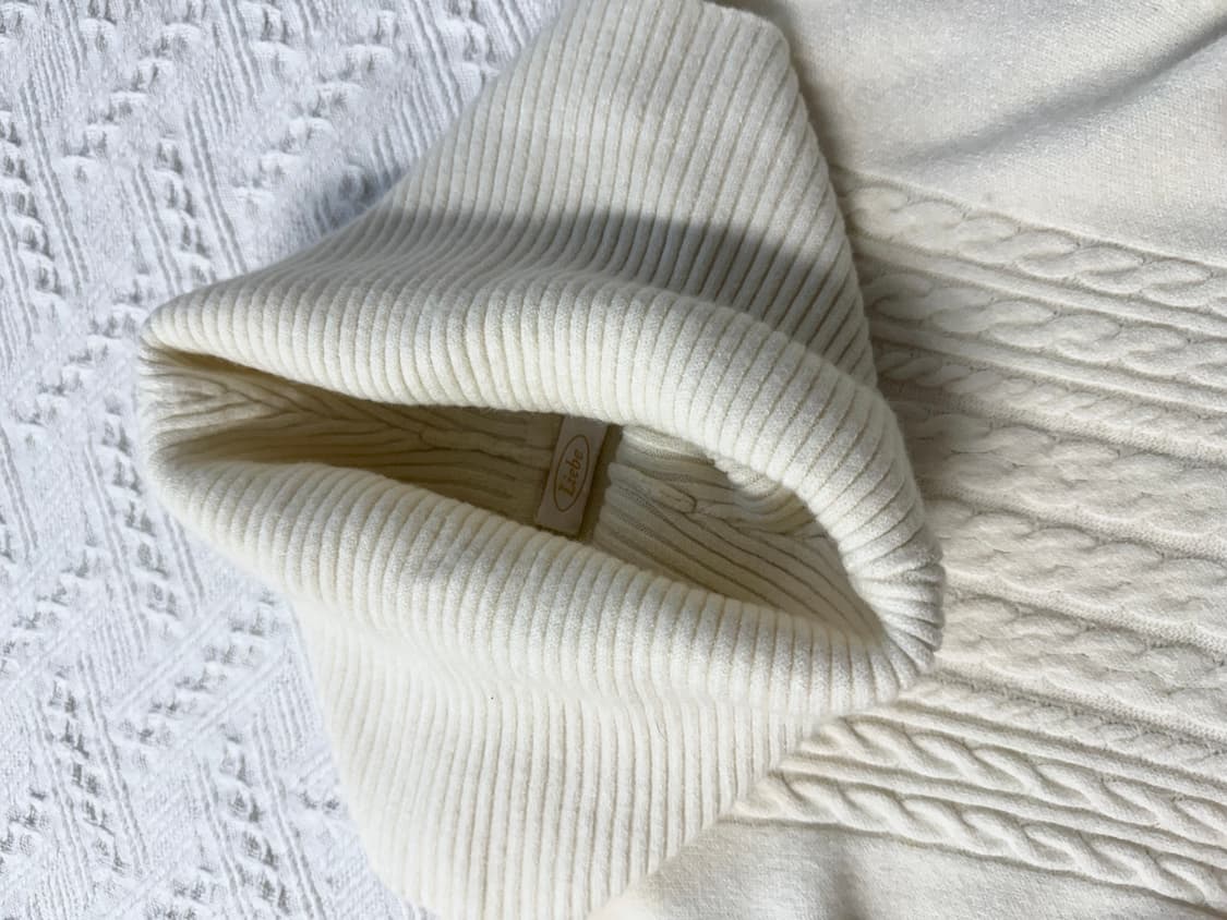 울 블렌디드 오프 숄더 폴라 넥 투웨이 케이블 니트 원피스 상품이미지9