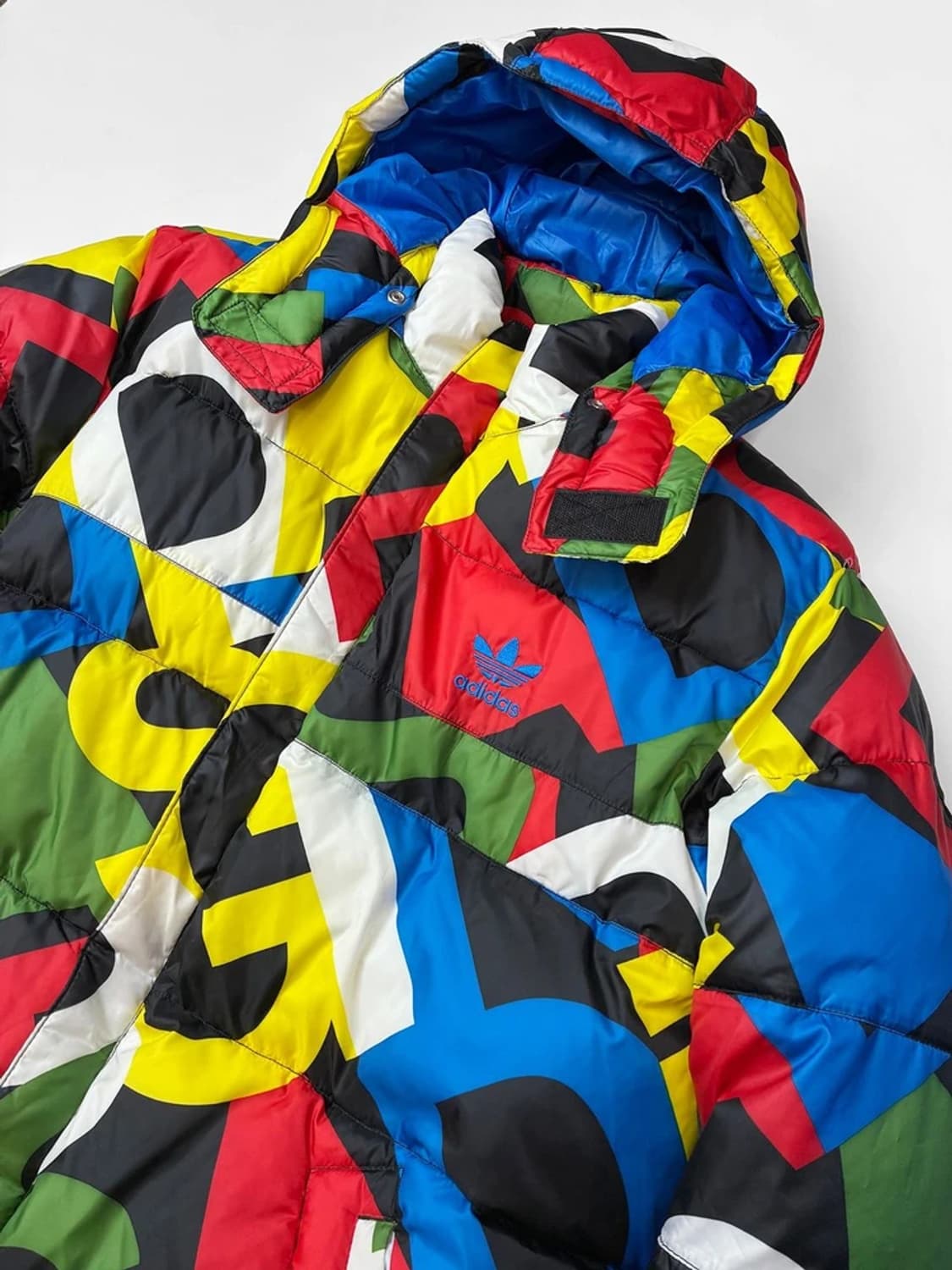 아디다스 멀티 블록 패턴 대장급 푸퍼 패딩 PN5432 상품이미지2