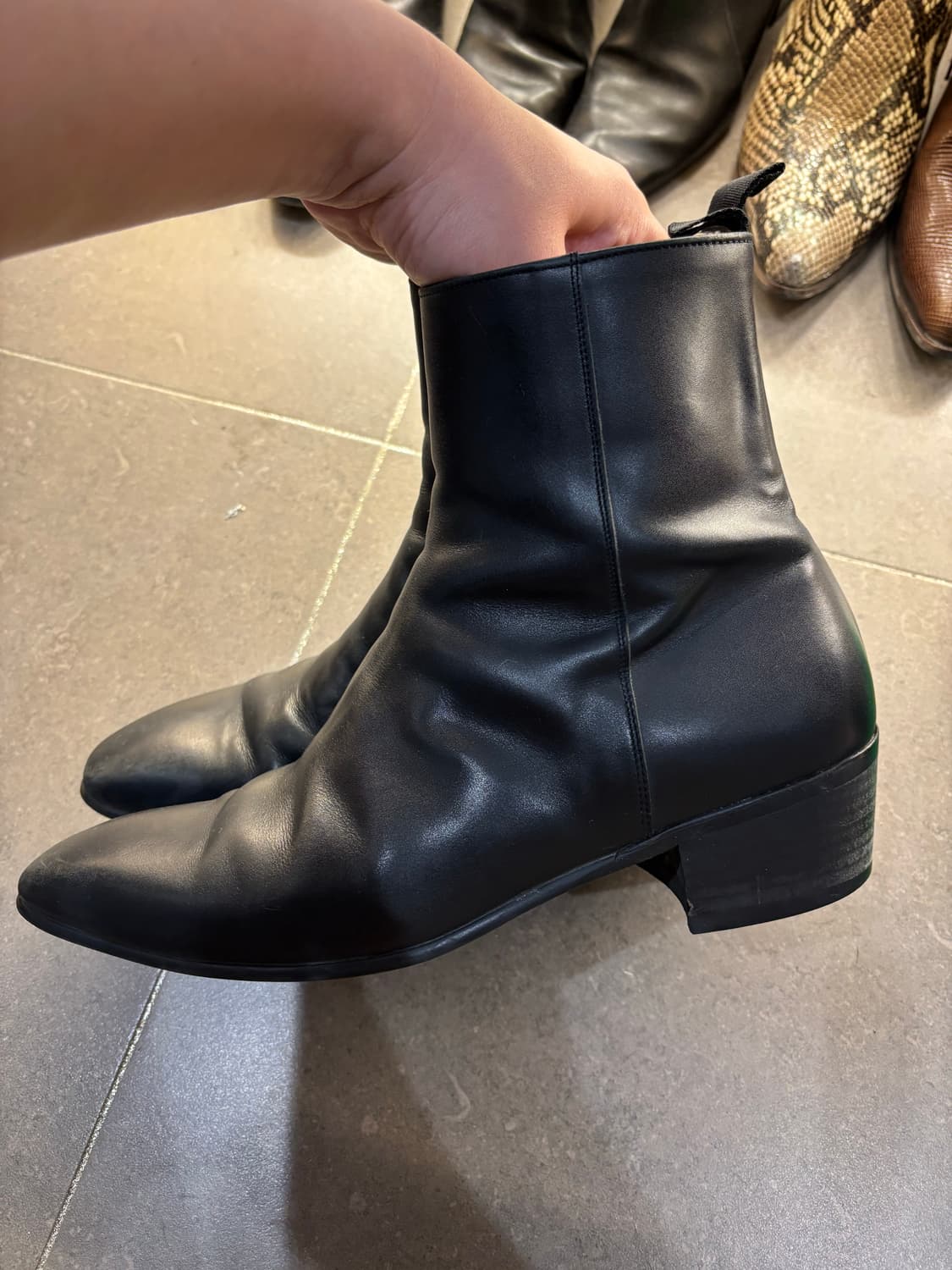 브래드스튜디오 카딘 275 팝니다 상품이미지4