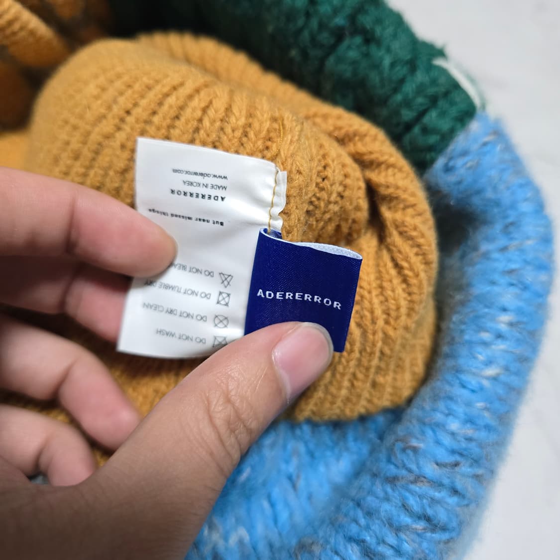 아더에러 Pienz 컴바인 패치워크 비니 카멜 상품이미지4