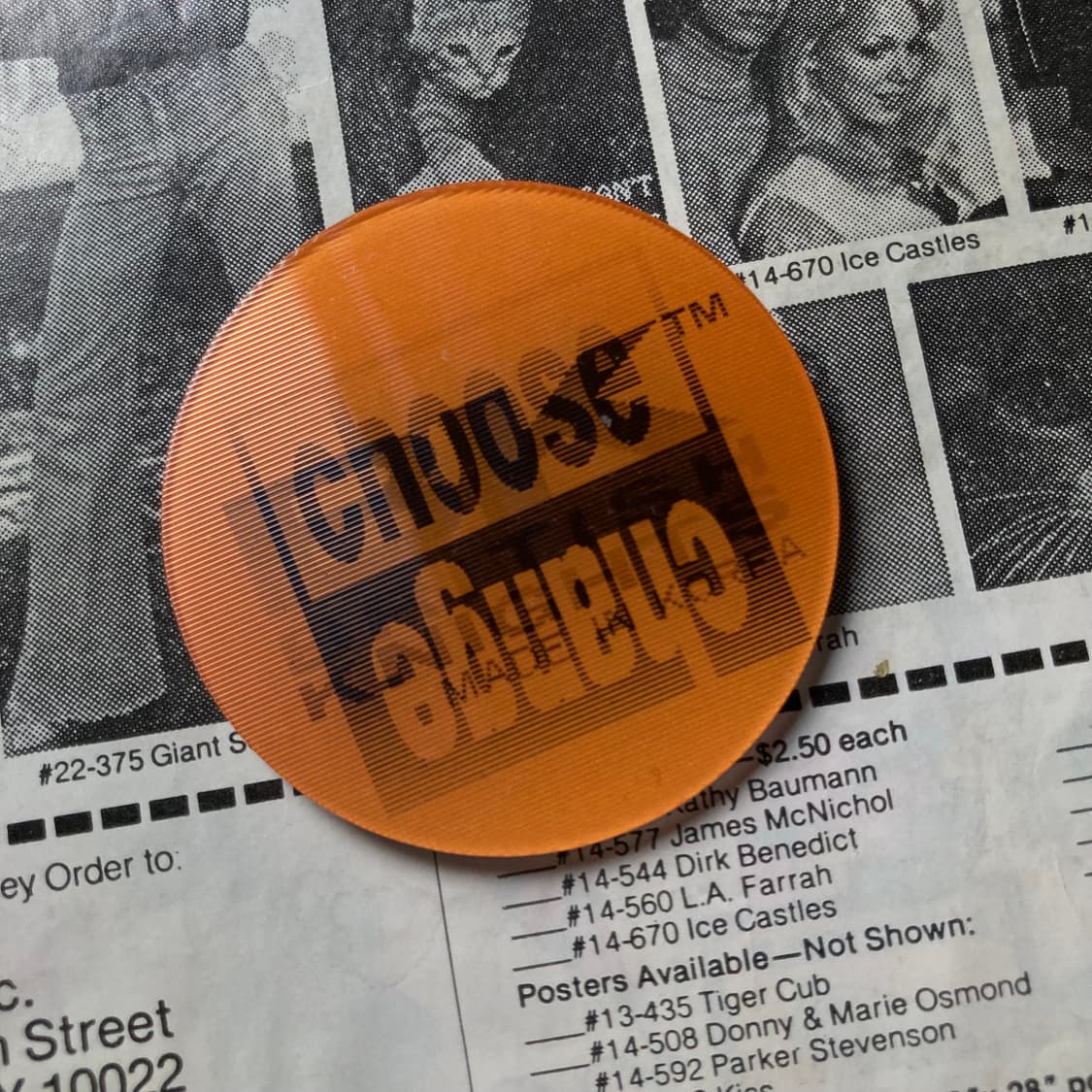 빈티지 텍스트 홀로그램 오렌지 핀 버튼 뱃지 브로치 악세사리 상품이미지1