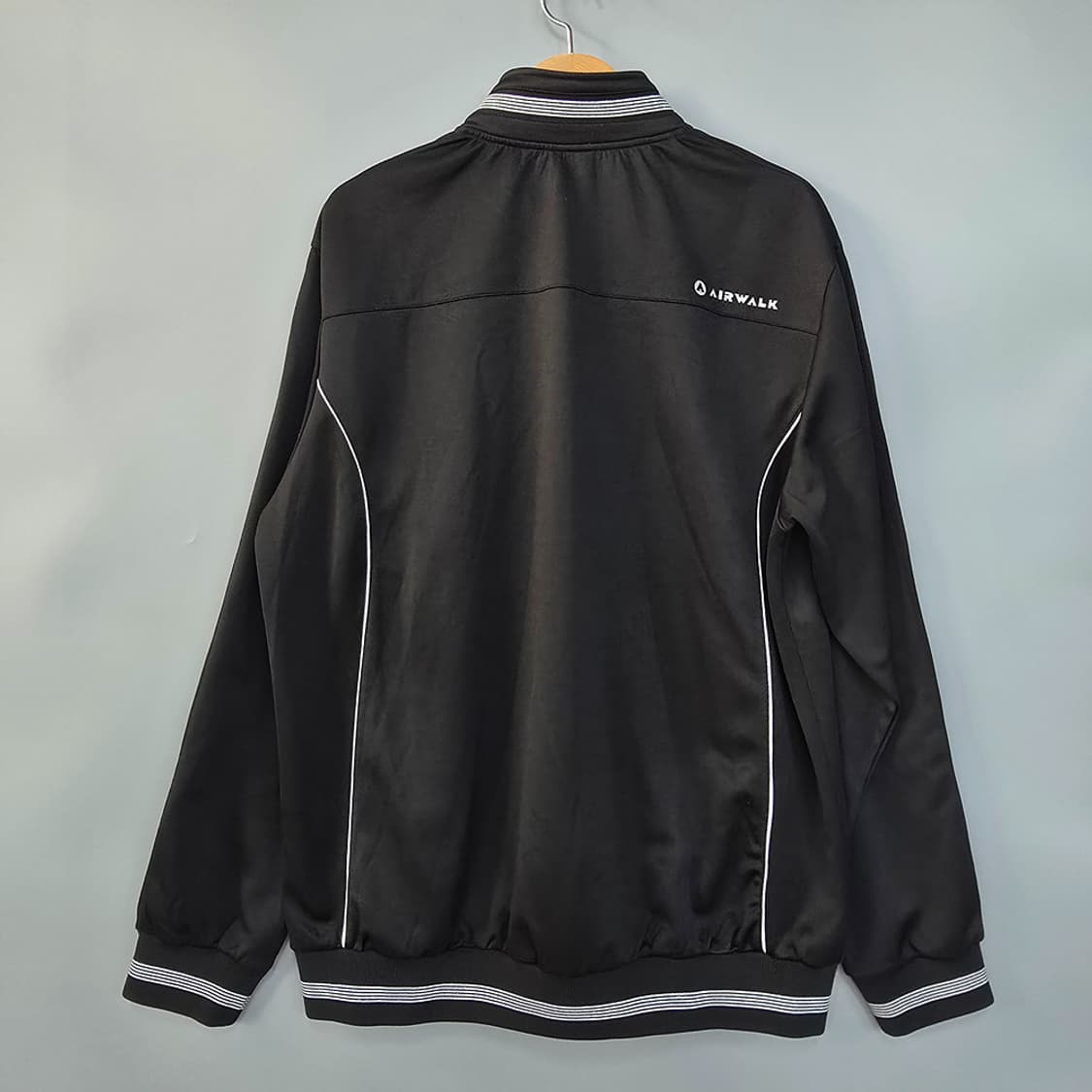 새제품)에어워크(AIRWALK) 트랙 자켓 블랙 110 상품이미지5