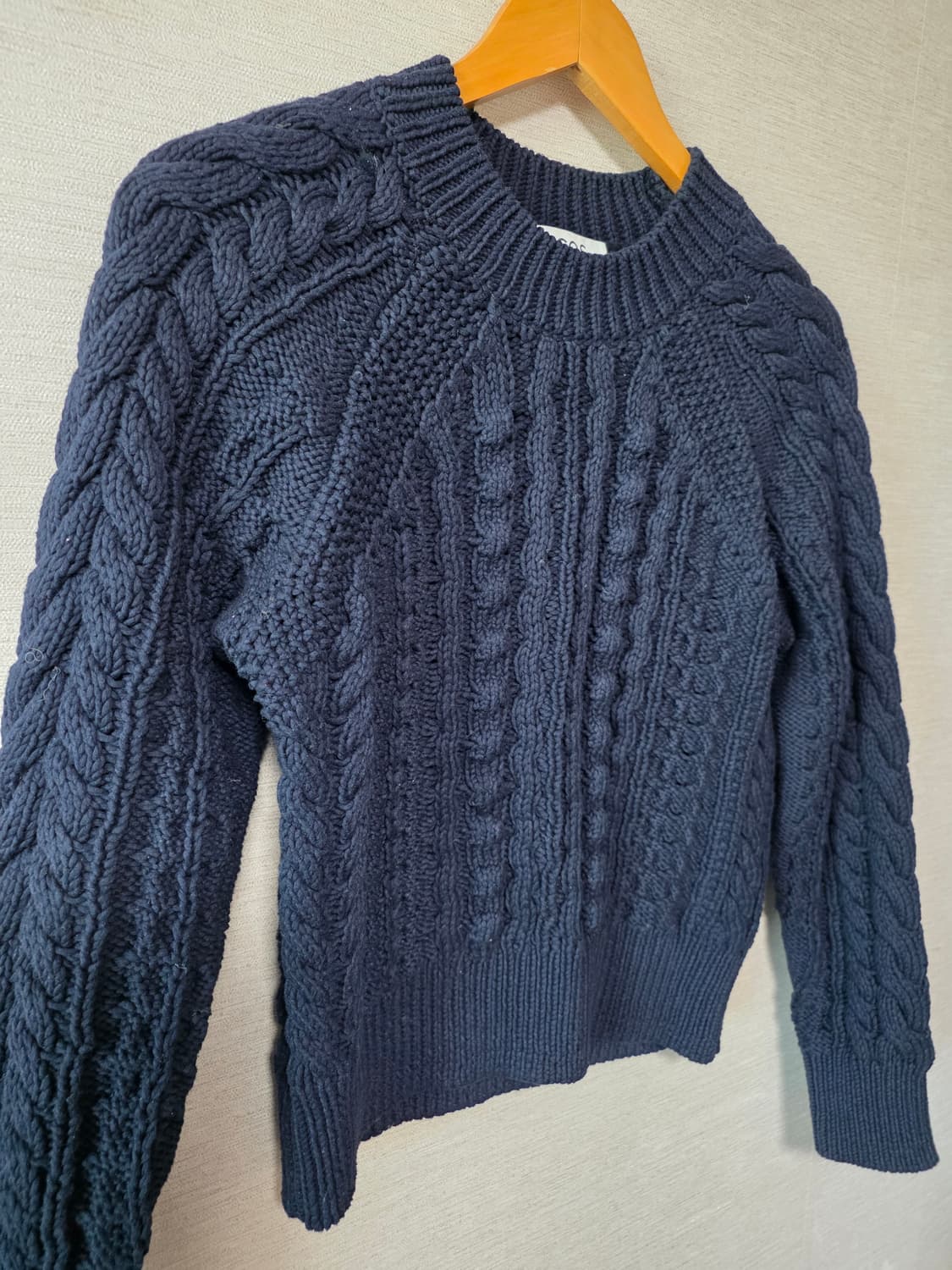 COS 코스 네이비 케이블 니트 상품이미지4