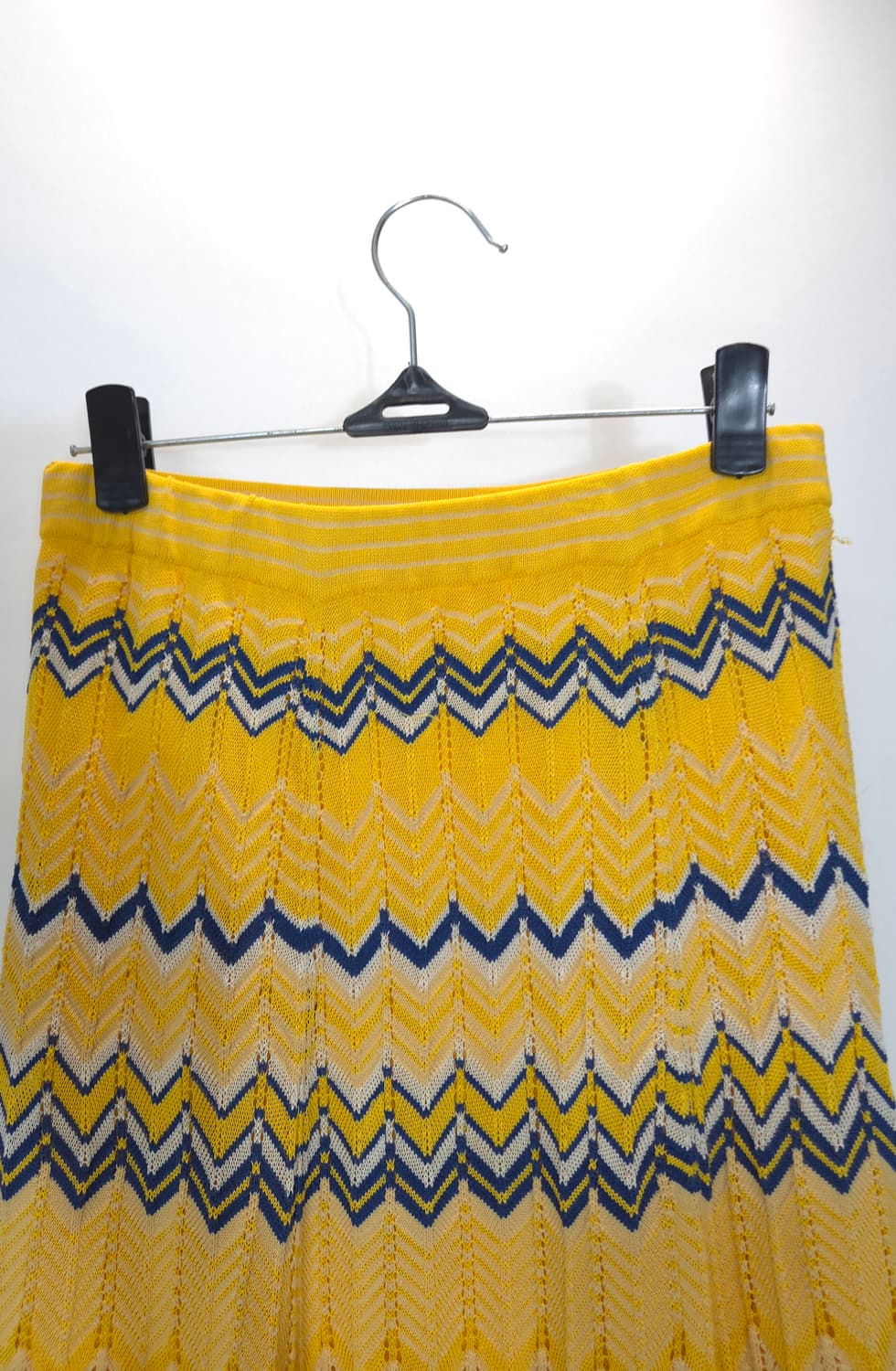 산드로 지그재그 쉐브론 패턴 니트 밴딩 롱스커트 55~66 상품이미지3