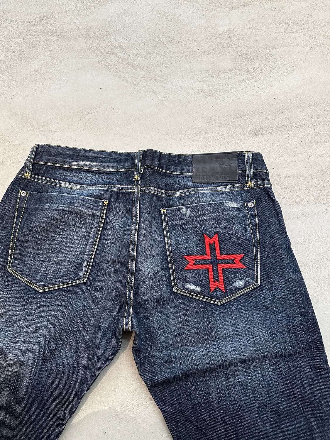 ZUELEMENTS  red cross jeans 상품이미지4