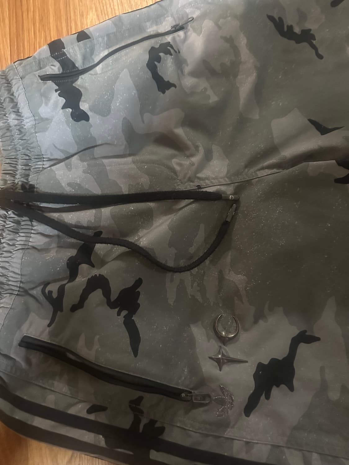 떠그클럽 아디다스 콜라보 트랙 팬츠 상품이미지2