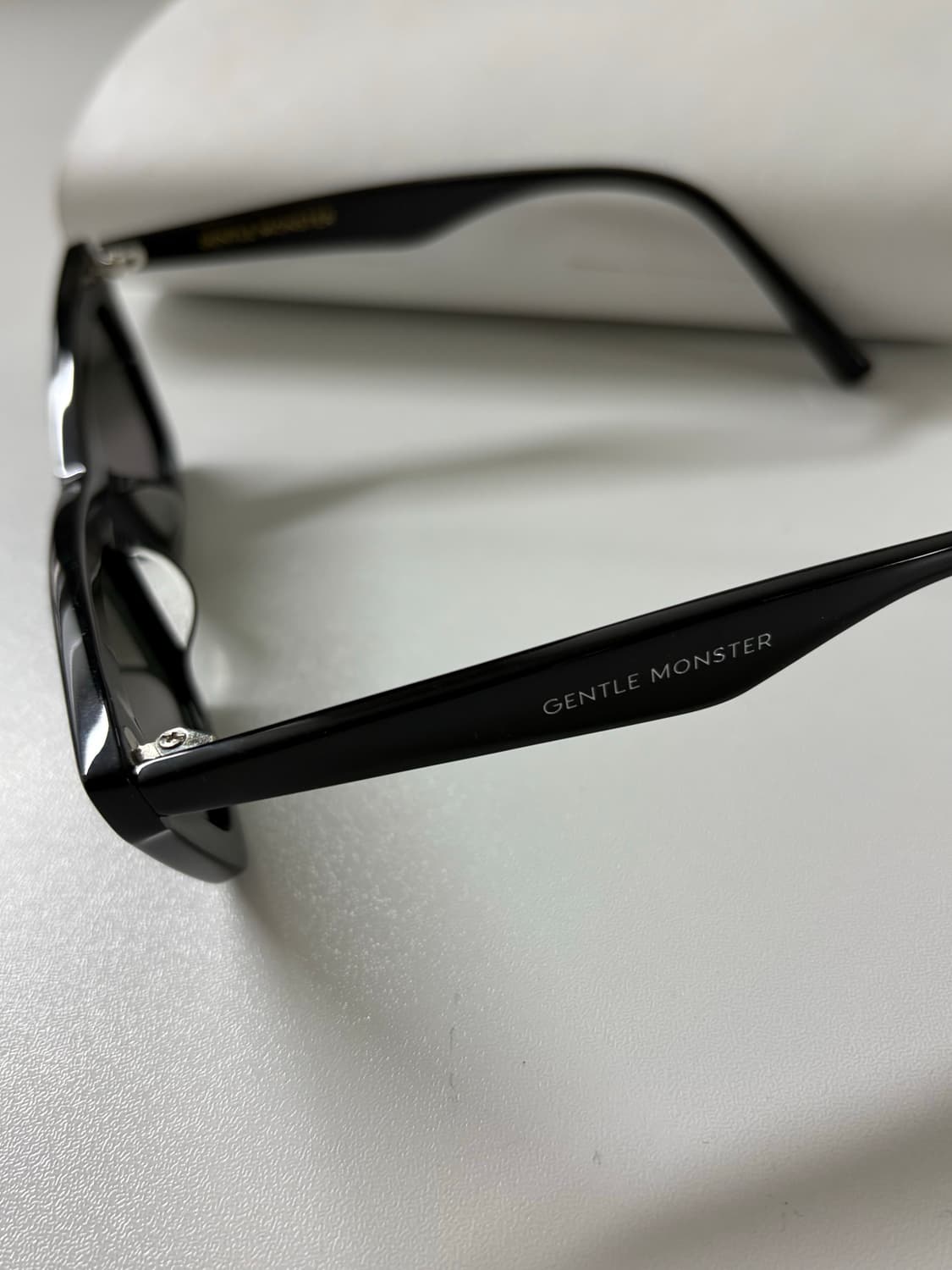 젠틀몬스터 찹쌀 제니 선글라스 상품이미지10