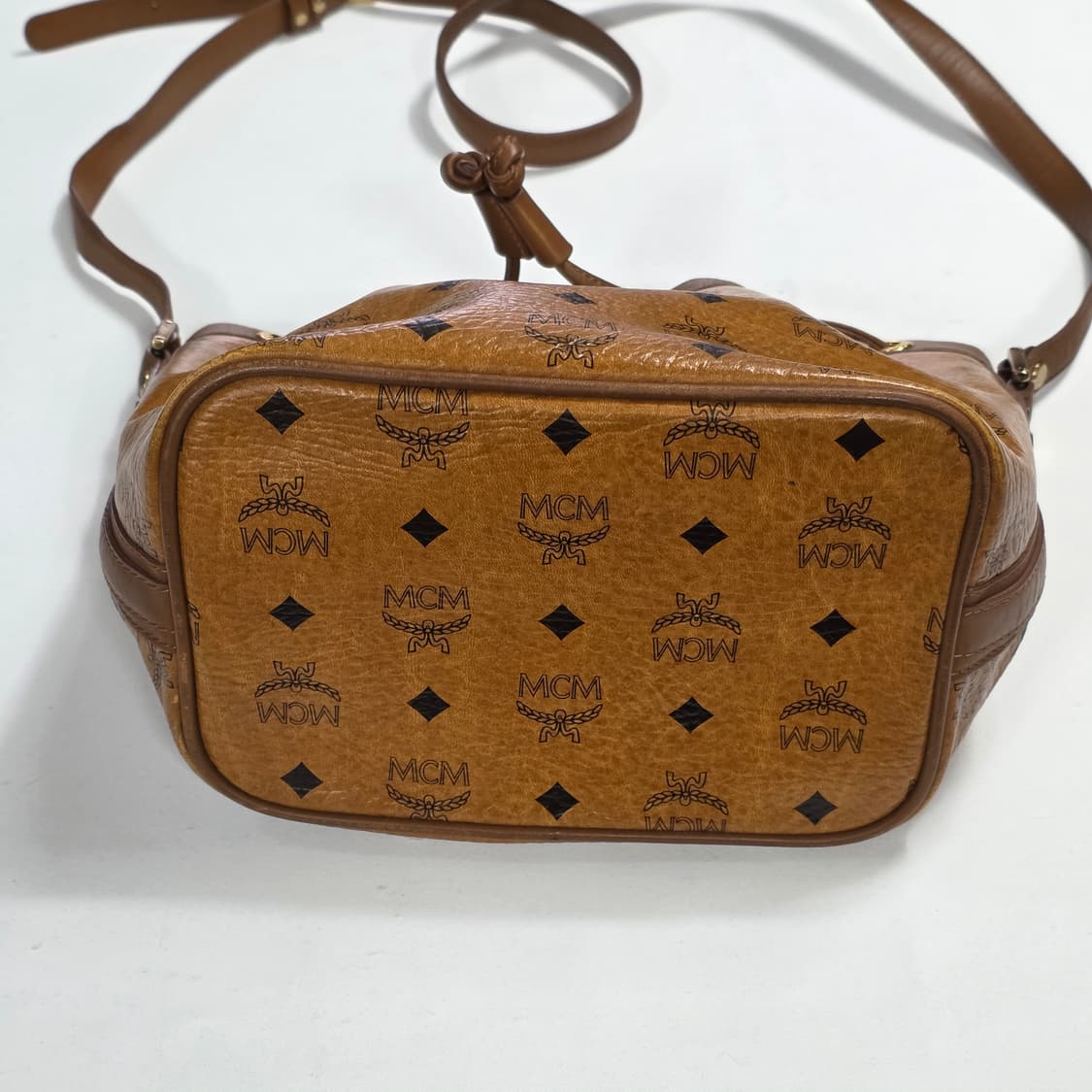 1817 [MCM] 비세토스 미니 버킷백 상품이미지4