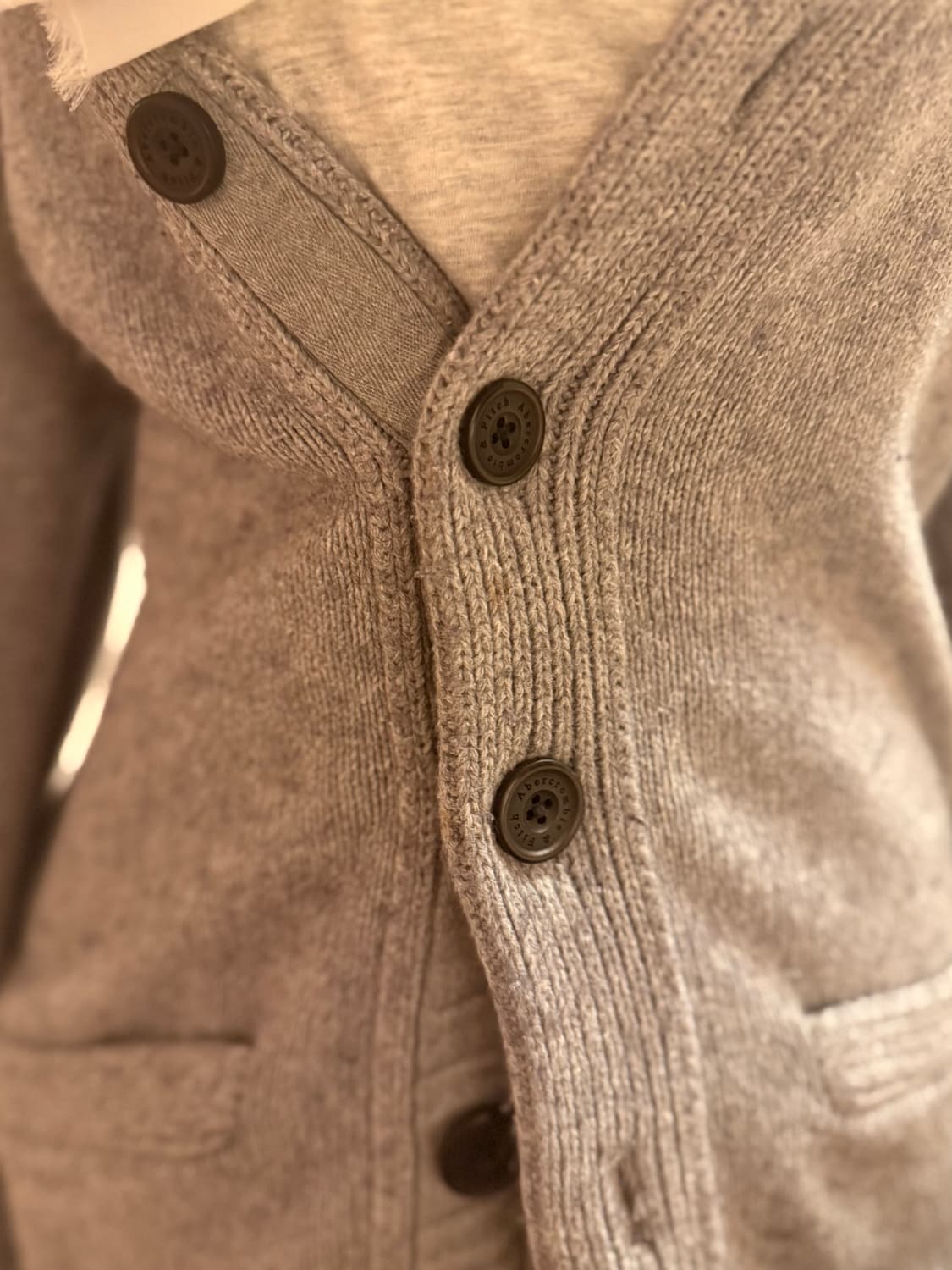 아베크롬비 A&F 그레이 회색 버튼 가디건 로고 공겜 y2k 미국 빈티지 상품이미지3