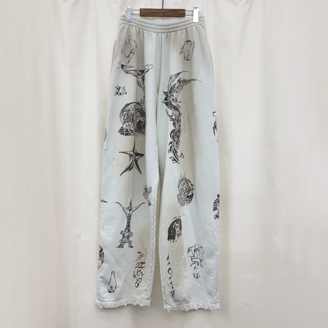 발렌시아가 24SS 타투 배기 스웻팬츠 상품이미지1