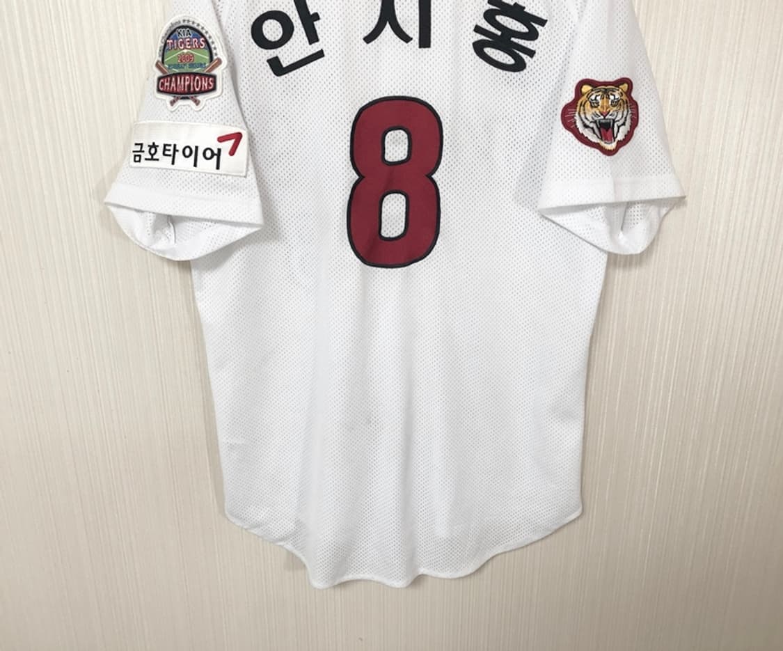 KBO 마제스틱 기아타이거즈 2009 챔피언스져지 100 #8 안치홍 상품이미지10