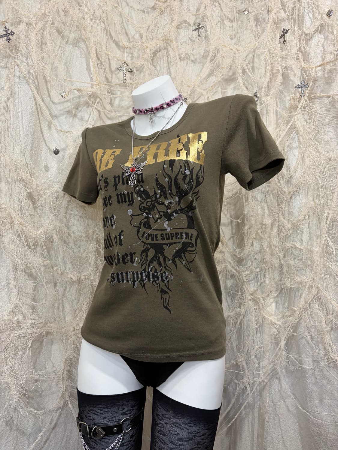 Y2K olive grunge lettering T-shirt 상품이미지5