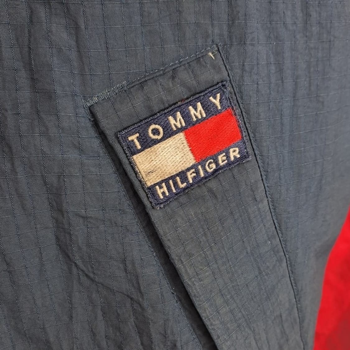 타미힐피거 리버시블 빅플래그 패딩 상품이미지8