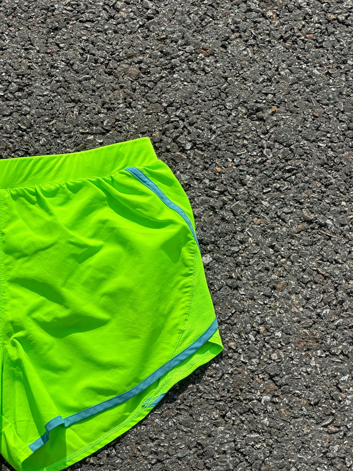 [M] 언더아머 여성 형광 러닝 쇼츠 반바지 상품이미지3