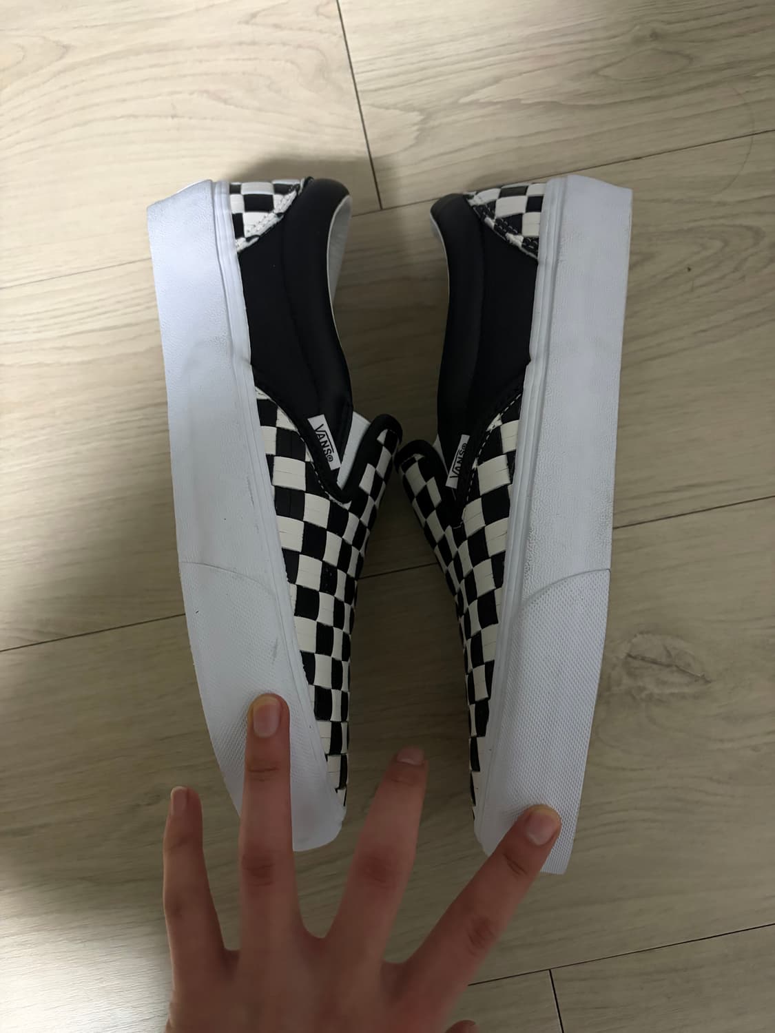 반스 볼트 OG 클래식 슬립온 레더 체커보드 블랙 화이트 상품이미지6