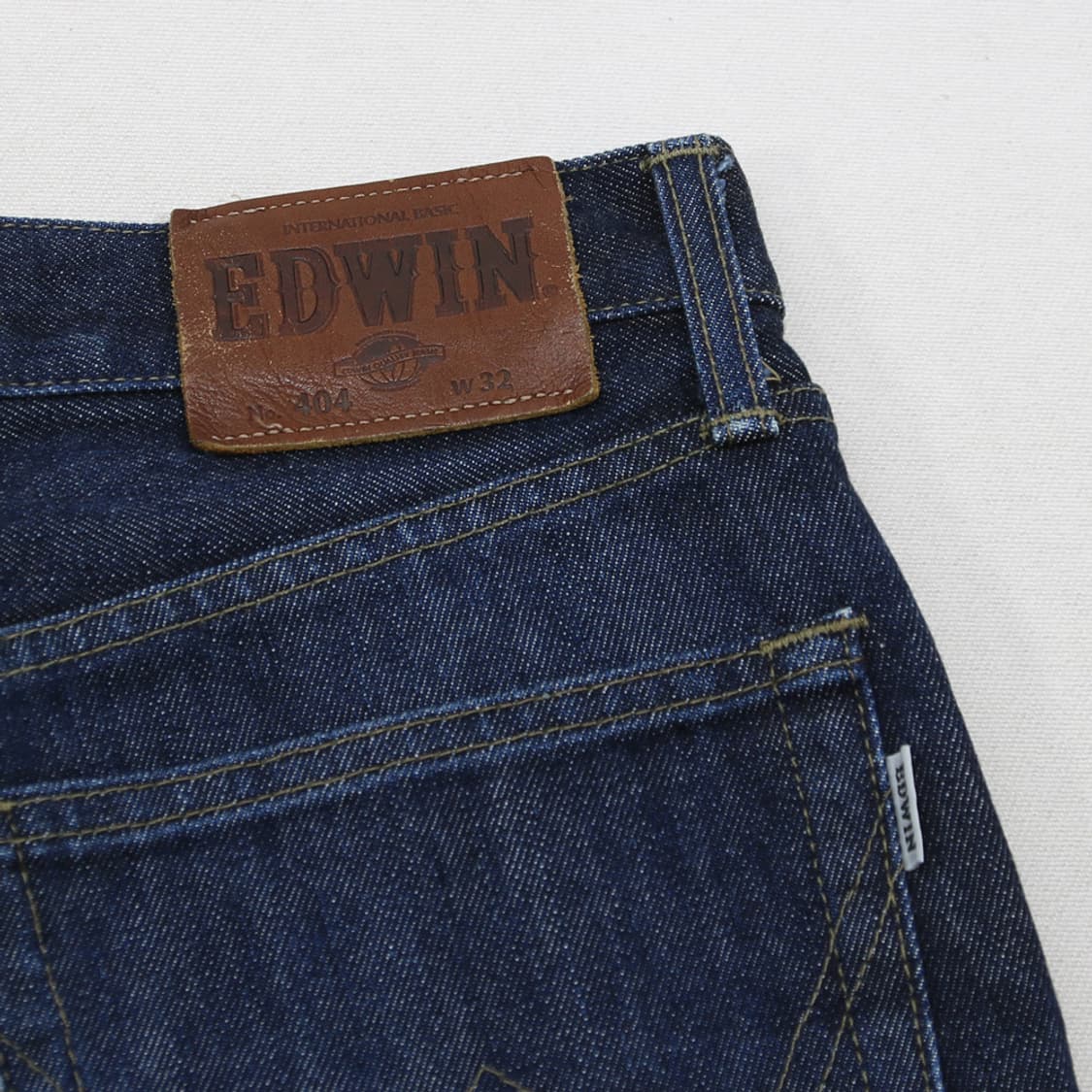 (착용컷) EDWIN 404 데님 팬츠 (남성용 31) 상품이미지9