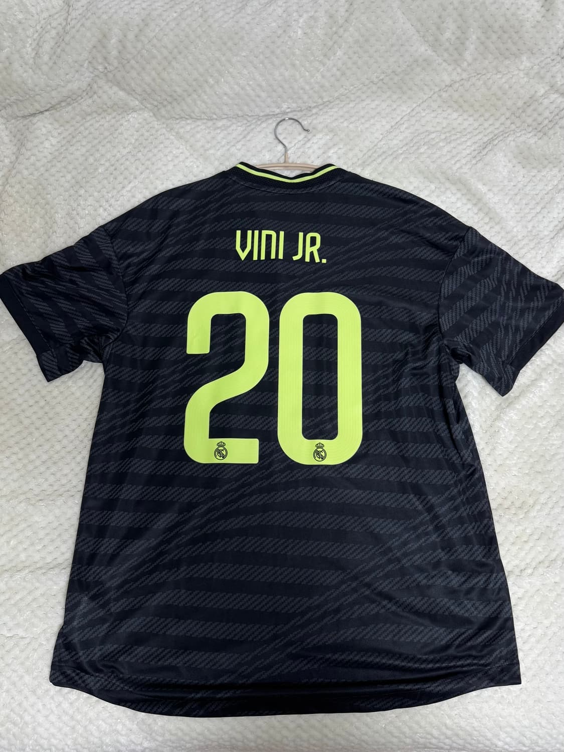 레알 마드리드 비니시우스 어센틱 유니폼 상품이미지2