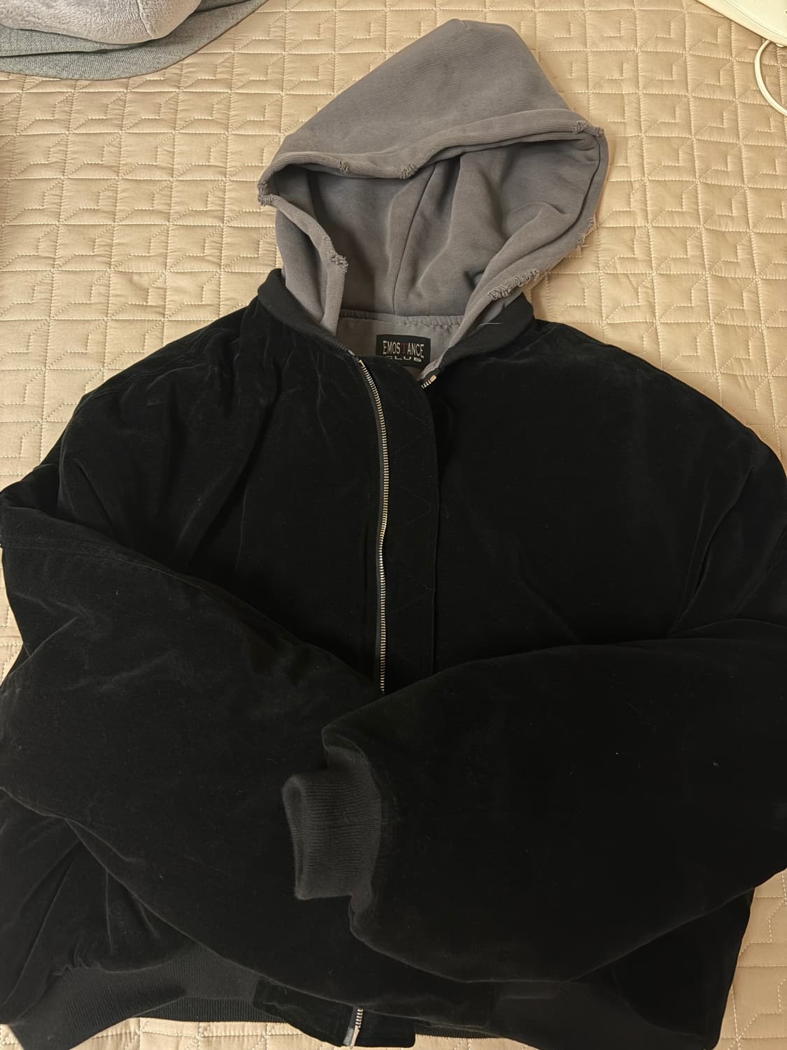 에모스탠스클럽 벨벳 봄버 상품이미지2