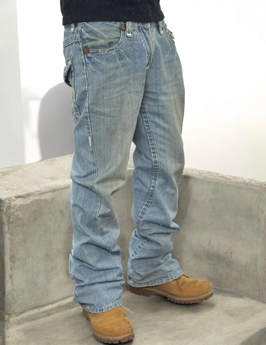 트루릴리전 월드투어 플레어 부츠컷 데님팬츠 상품이미지1