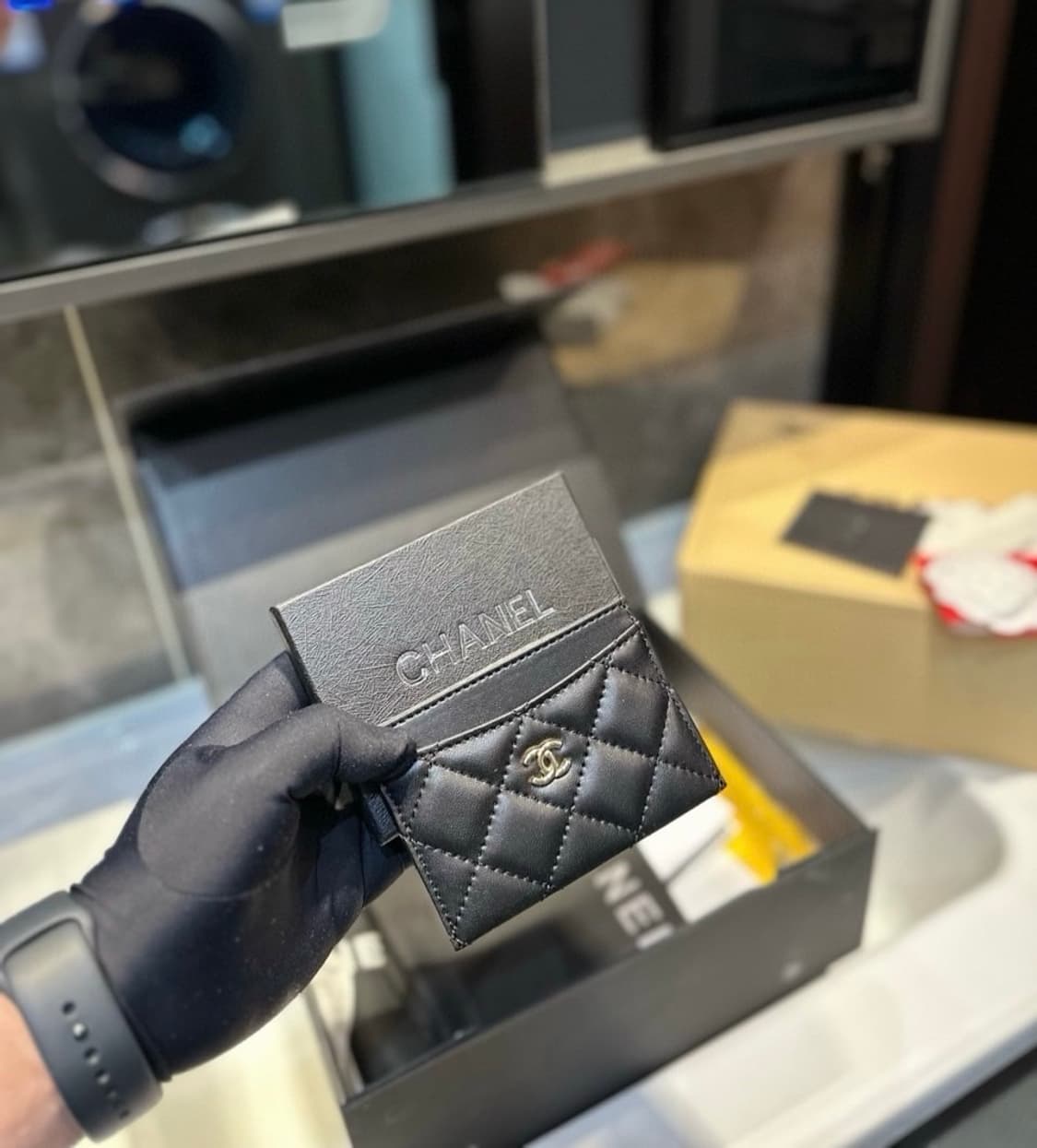 샤넬뷰티 램스킨 카드지갑 블랙 풀박스 상품이미지7