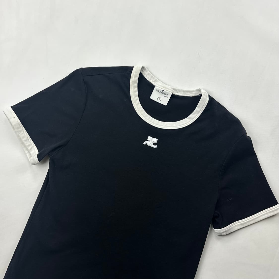 꾸레쥬 리에디션 범피 콘트라스트 티셔츠 블랙 상품이미지3