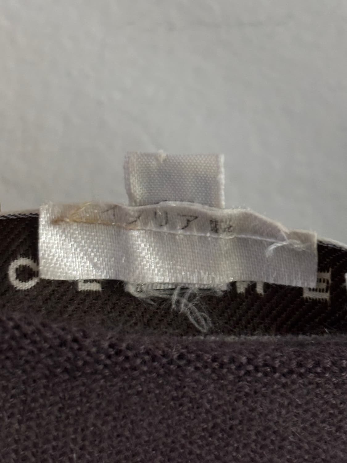 올드 셀린 노티드 브이넥 스웨터  상품이미지6