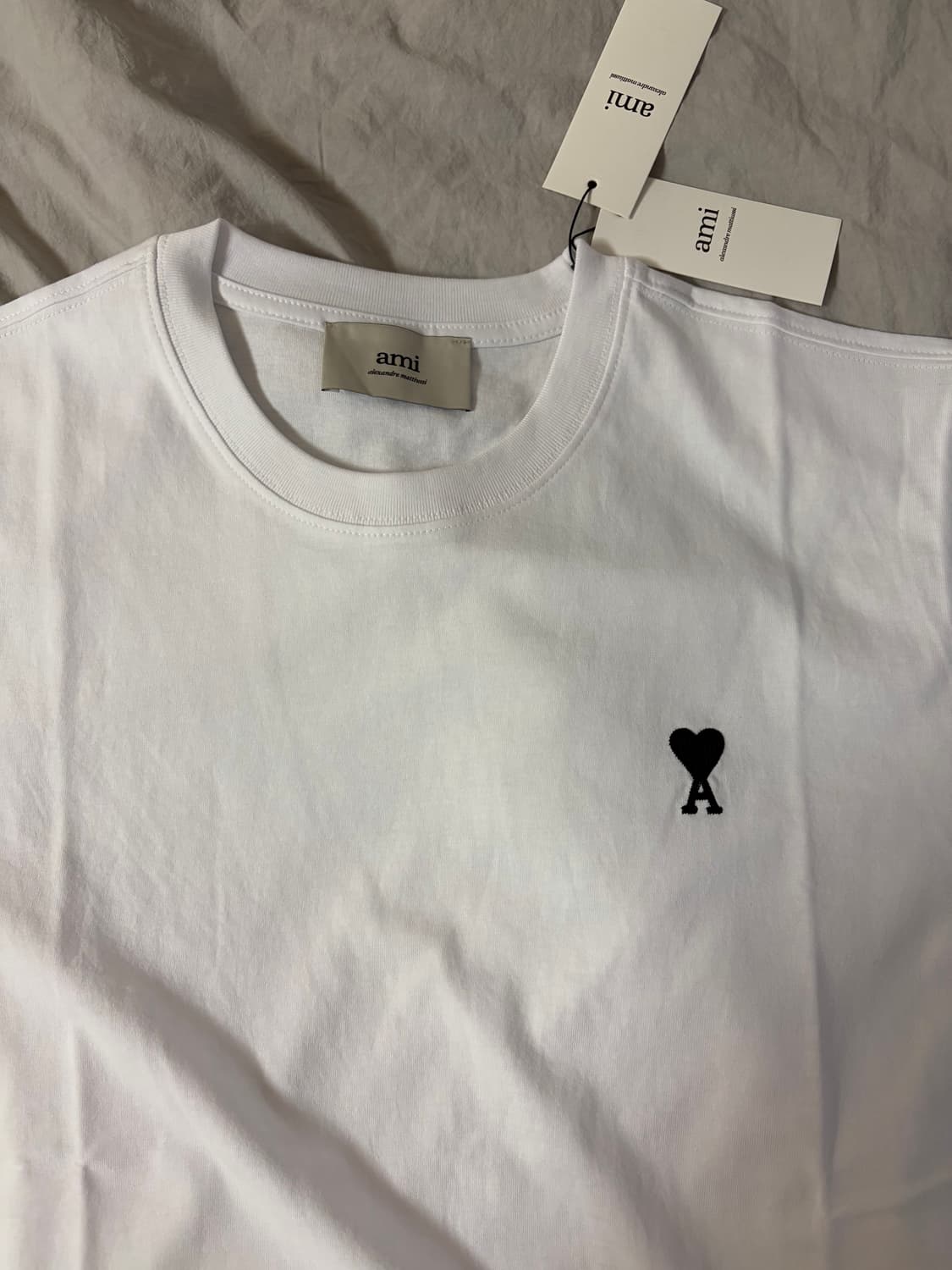 아미 / 스몰하트로고블랙 흰색 반팔티 / L 상품이미지2
